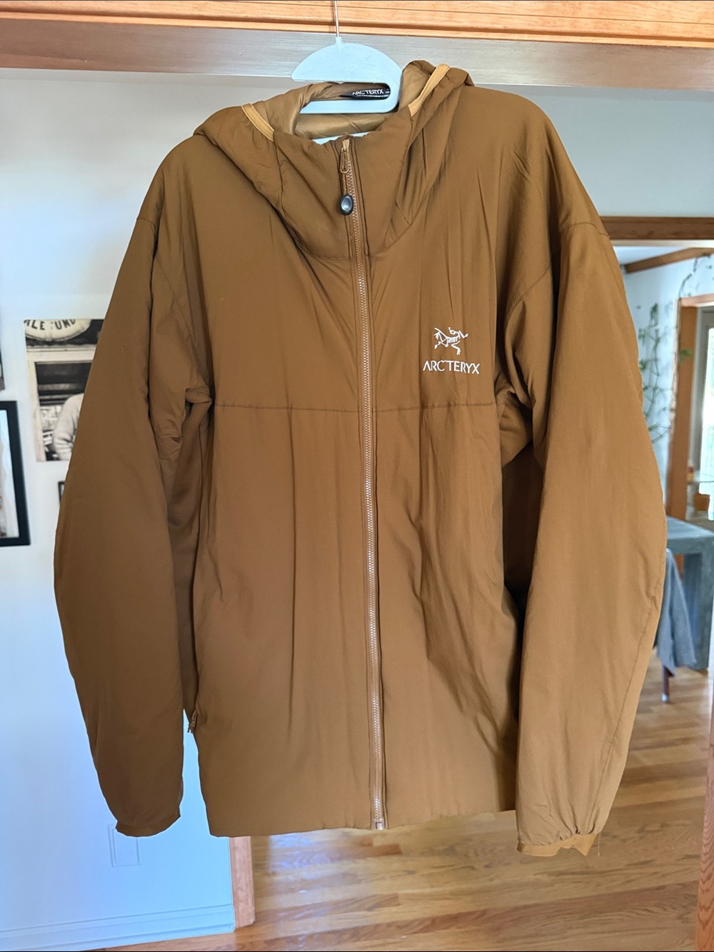 Arc'teryx Men's Atom LT Hoody Men’s. Caramel Brown. Size XL
